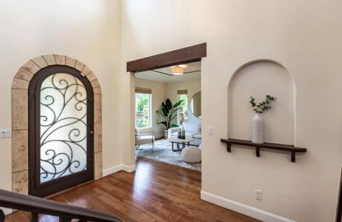 1969 Farndon Ave, Los Altos CA 94024-6944 exterior