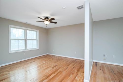 43 Hillside Dr, Ellington CT  06029-2417 exterior