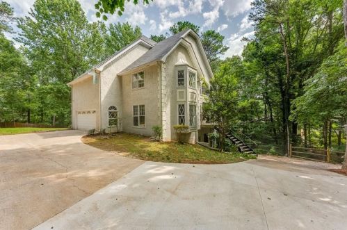 3607 Wildwood Farms Dr, Duluth GA  30096-6117 exterior