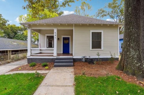 541 Elbridge Dr, Atlanta GA  30318-5103 exterior