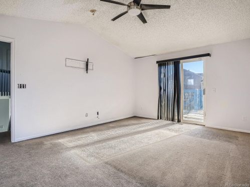 5224 Dearborn St, Denver CO 80011-6922 exterior