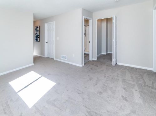 4392 Cinnamon Ridge Trl, Saint Paul MN  55122-3324 exterior