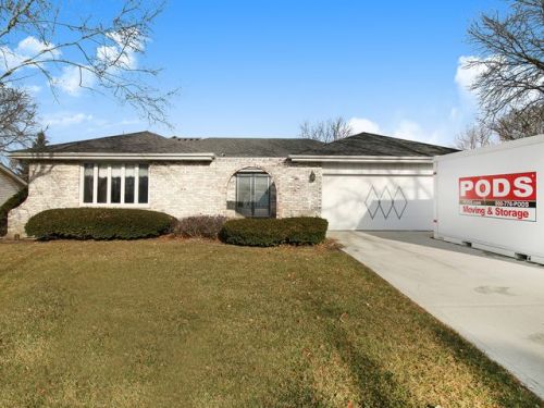402 Daniels Rd, Palatine, IL 60067-6045