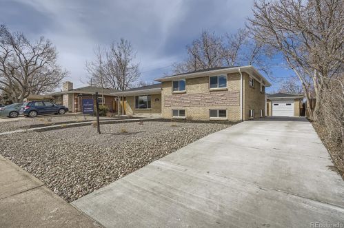 9405 52nd Ave, Arvada, CO 80002-2911