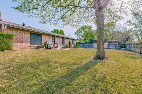 8604 Brook Ridge Dr, Fort Worth TX  76182 exterior