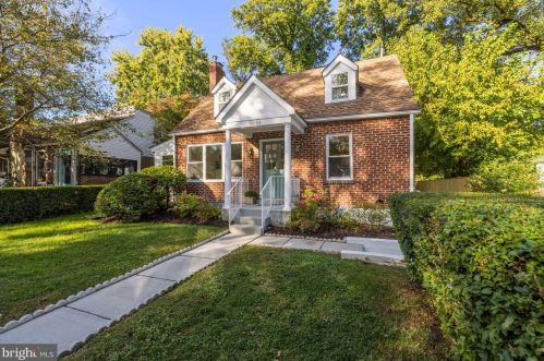 8404 Houston St, Silver Spring, MD 20910-4545