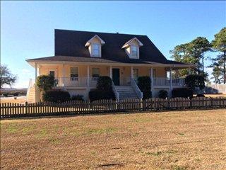 271 Peninsula Dr, Brunswick, GA 31523-9678