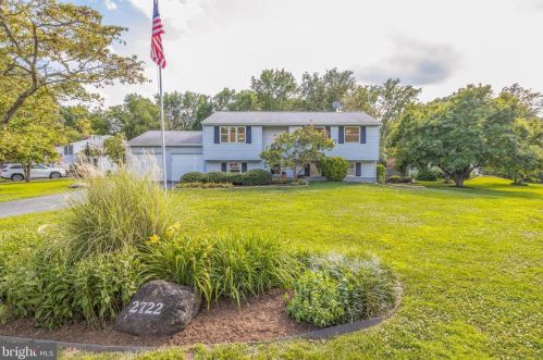 2722 Wrexham Ct, Herndon, VA 20171-2404