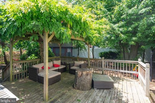 434 Lakeview Ave, Tavistock NJ  08033-1612 exterior