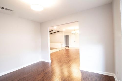 3801 Kelvin Ave, Fort Worth, TX 76133-2947