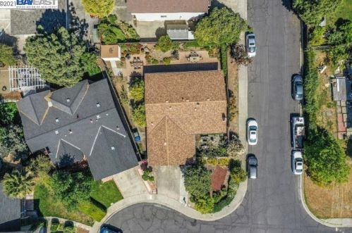 1013 Movida Dr, Concord, CA 94518-3021