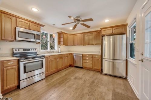 7 Ridgeview Rd, Fredon, NJ 07860-1511