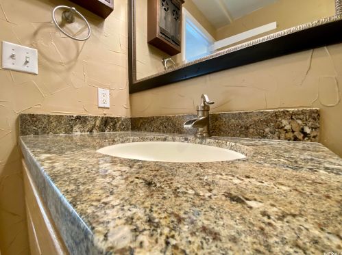 381 400, Smithfield UT 84335-1349 exterior