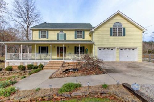 3517 Pilgrim Ln, Mascot, TN 37806-1217