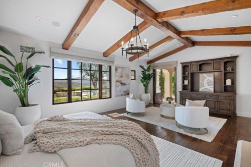 22 Black Falcon, Irvine CA  92603-0420 exterior