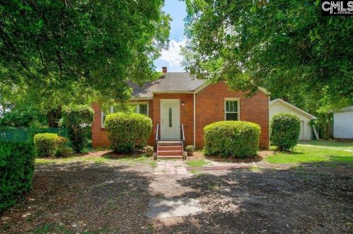 1012 Sherwood Ln, Red Hill, SC 29020-3933