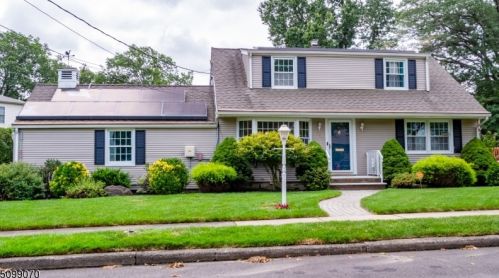18 Reigate Rd, Bloomfield, NJ 07003-5422