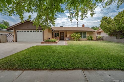 1122 Avenue, Lancaster, CA