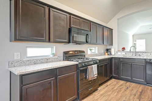 1042 Pleasant Bnd, Conroe TX  77301-1898 exterior