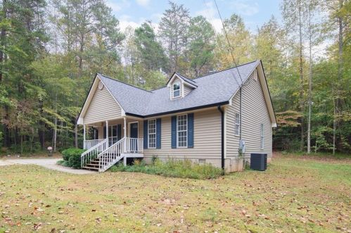 40 Holly Ln, Dahlonega, GA 30533-6238