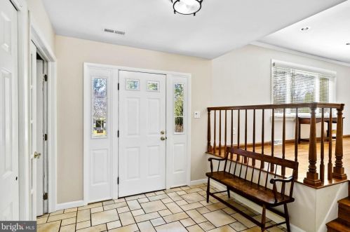 522 Mt Laurel Rd, Mount Laurel NJ  08054-9557 exterior