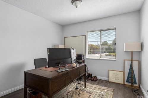 22631 Hickory Ave, Torrance CA  90505-2945 exterior