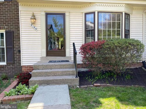 2159 Greenkeepers Ct, Herndon VA  20191-3843 exterior