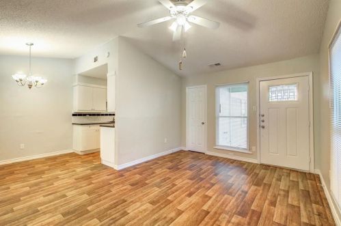 1811 Lipscomb St, Fort Worth TX  76110-1459 exterior