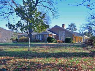 18167 Mars Hall Dr, Gordonsville, VA 22942-7657