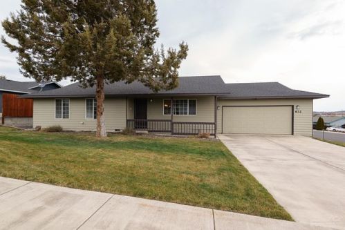 632 Elk Ridge Ct, Metolius, OR 97741-9351