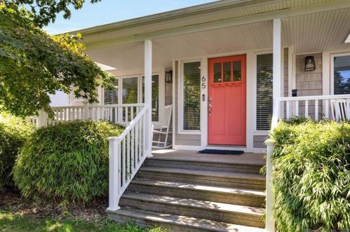 65 Quintard Ave, Norwalk CT  06854-3713 exterior