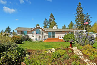 12515 Marine View Dr, Eglon, WA 98346-9160