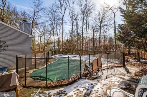 255 Baskerville Ct, Severna Park MD 21146-2125 exterior