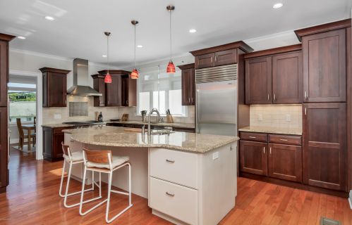 44 Nicholas Ave, Greenwich CT  06831-4924 exterior