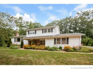 15 Sandra Dr, Branford, CT 06405-6137