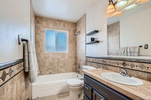 1605 James Dr, Loveland CO 80538-3718 exterior