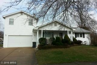 5411 Dublin Ave, Springfield VA  22151-3829 exterior