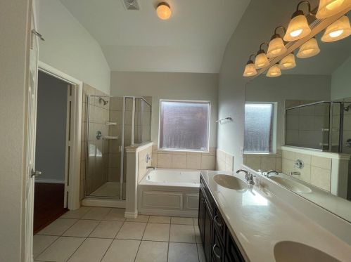 2069 Meadow Park Dr, Princeton TX 75407-2662 exterior