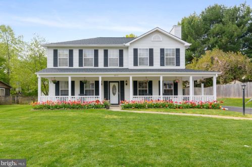 6075 Ponhill Dr, Woodbridge, VA 22193-3955