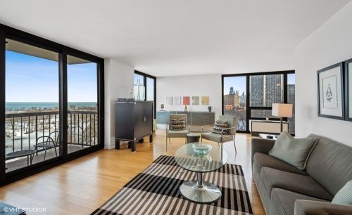 2500 Lakeview Ave, Chicago, IL 60614-1846