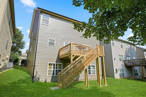 3845 Lake Sanctuary Way, Atlanta GA  30349-1898 exterior