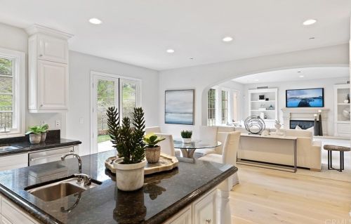 30 Blue Smt, Irvine CA  92603-0168 exterior
