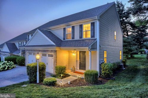 664 Winding Ln, Harrisburg, PA 17111-2338