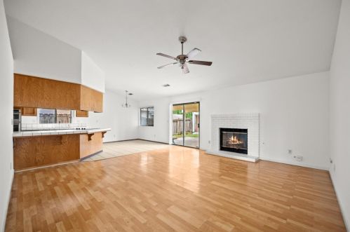 909 Rosemore Ave, Modesto, CA 95358-6706