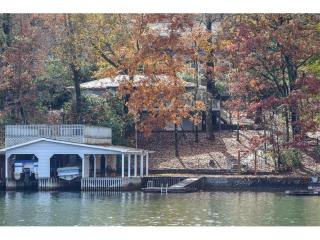 23 Crocodile Cir, Clarkesville, GA 30523-0252