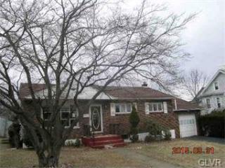 6 Jerome St, Allentown, PA 18109-2216