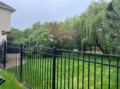 6919 Fieldstone Dr, Willowbrook IL  60527-5295 exterior