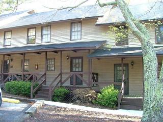27 Mountain View Ct, Waleska, GA 30183-4675
