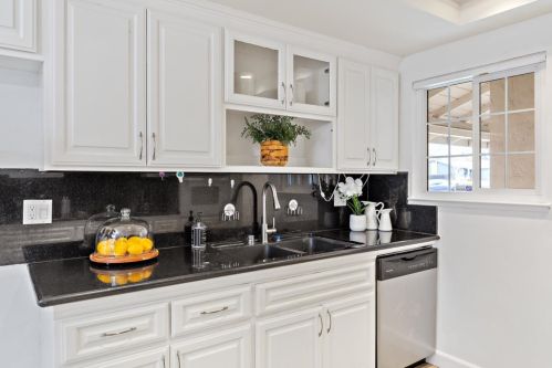 1742 Crater Lk Ave, Milpitas CA 95035-6669 exterior