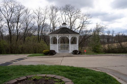 5942 Harrison Ave, Cincinnati, OH 45248-1633